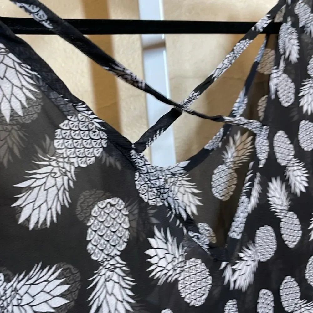 No Boundaries Pineapple Print Kaftan Shawl size XL Black & White semi sheer